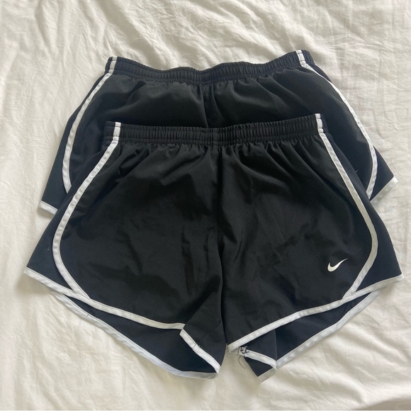 girls nike tempo short bundle - Picture 1 of 2